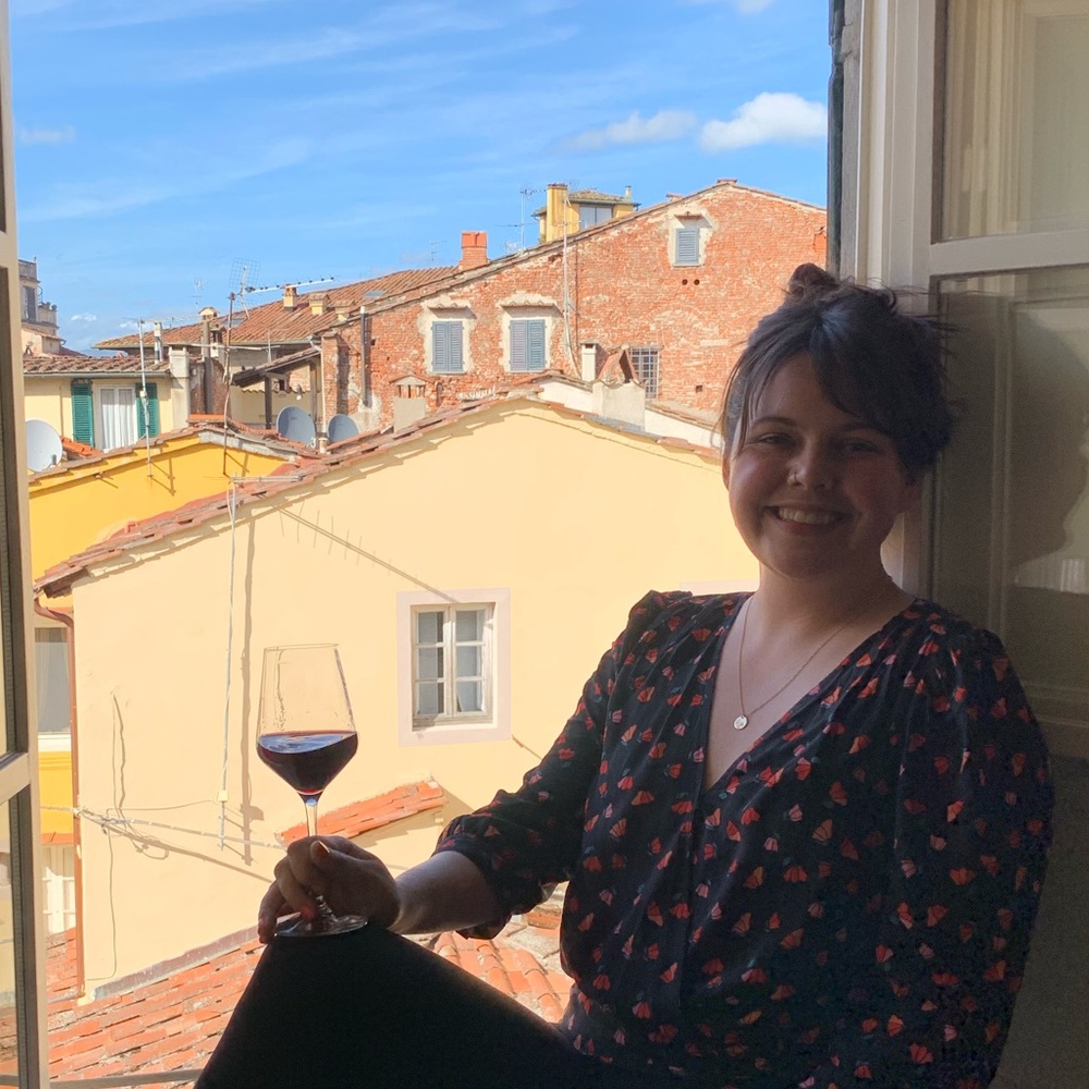 Meet your Posher, Klaira